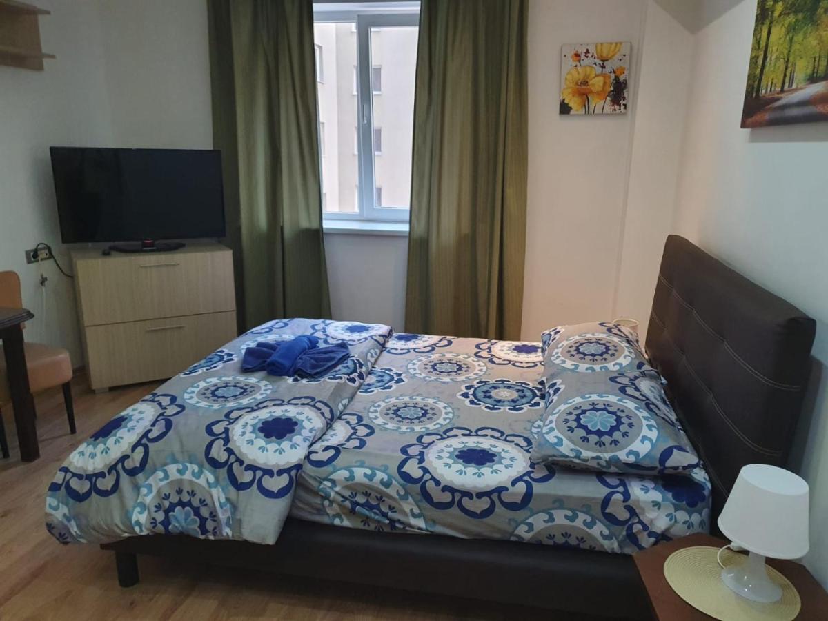 Cataleya Suites Aparthotel Bucarest Esterno foto