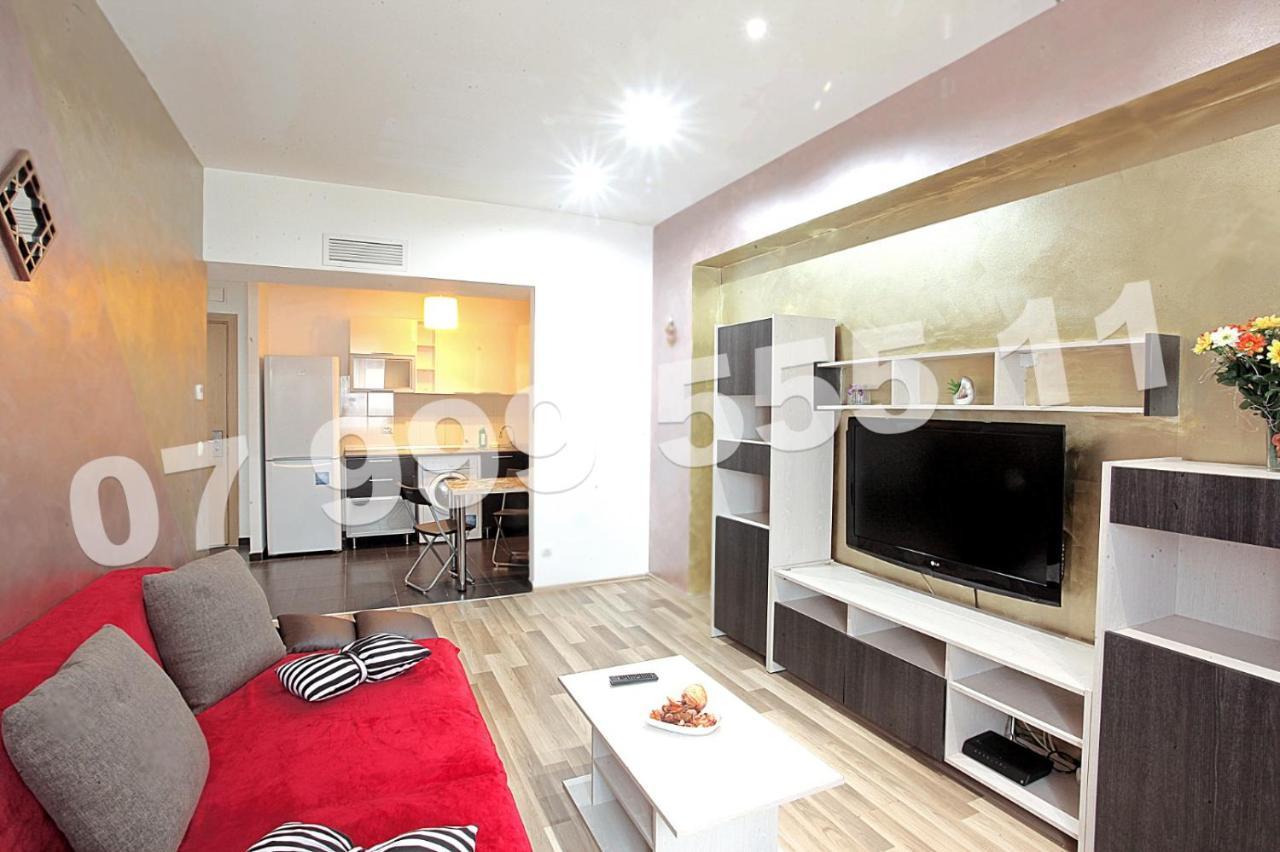 Cataleya Suites Aparthotel Bucarest Esterno foto