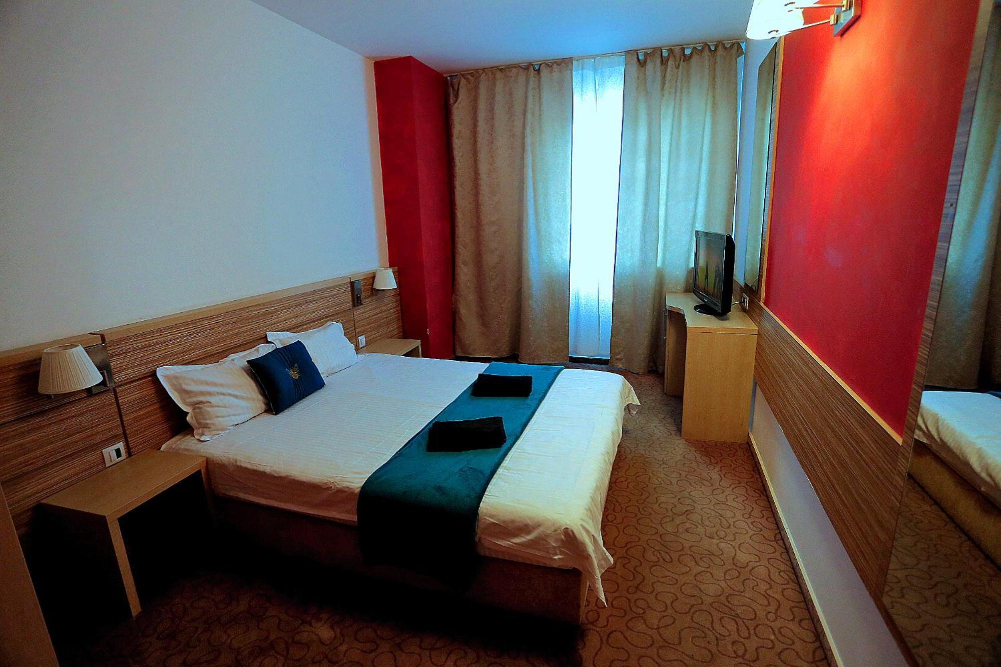 Cataleya Suites Aparthotel Bucarest Esterno foto
