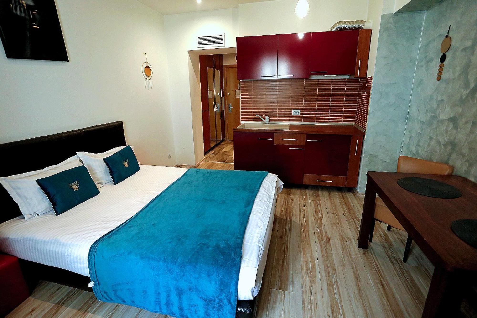 Cataleya Suites Aparthotel Bucarest Esterno foto