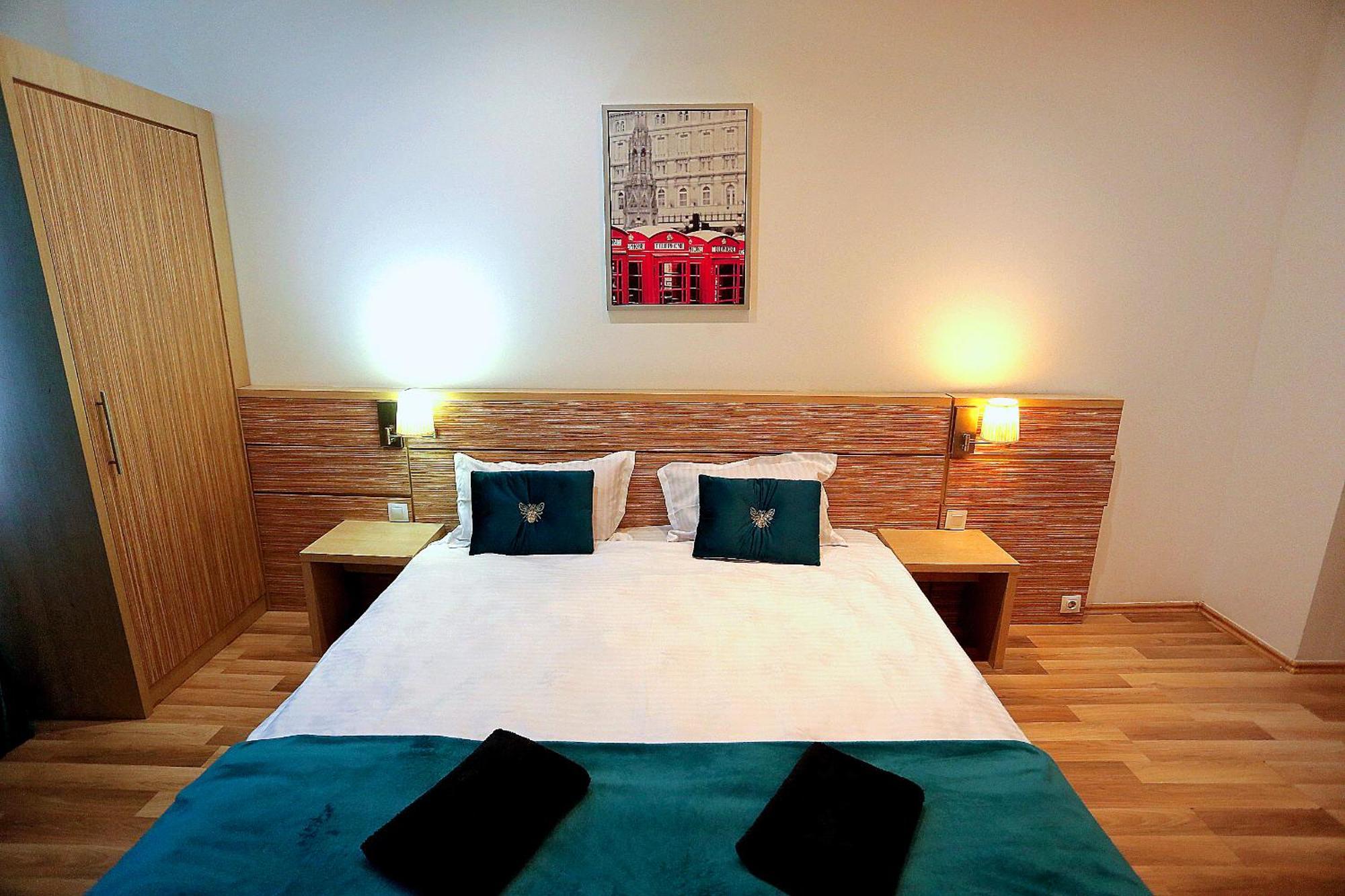 Cataleya Suites Aparthotel Bucarest Esterno foto